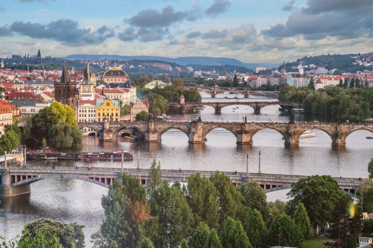 How to apply for a short and long-term visa in the Czech Republic