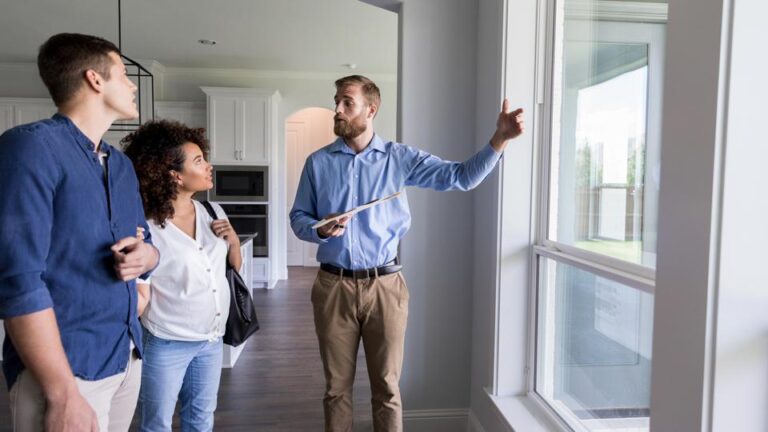 How to Find English-Speaking Real Estate Agents in the Czech Republic